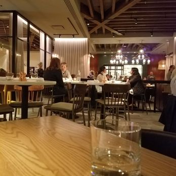 Corinne Denver - Lovely atmosphere with nice decor. - Breakfast & Brunch Near Me - Denver, Colorado