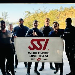 Dolphin Scuba Center - Myself, Richard to my left, female student and Dave. To my right my best friend/diving buddy David, student and Steve an instructor.