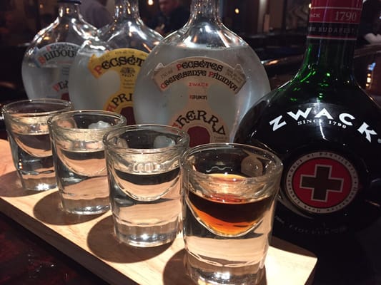 Laszlo's Iron Skillet Food Truck by null