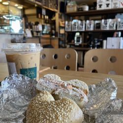 Frontside Coffee Roasters - Latte and Sesame Bagel with Salmon cream cheese