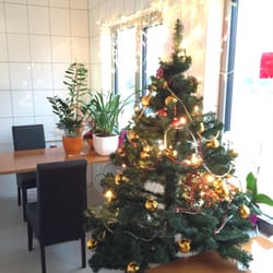 Coconut Sushi Bar - Liebevoll dekoriert zur Weihbachtszeit
