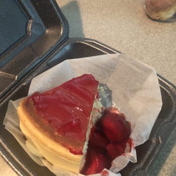 Pasta Bella - Strawberry Cheesecake - Italian Near Me - Marietta, Georgia