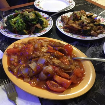 Rose Garden - Beef broccoli, Hunan chicken and beef tomato!!! - Chinese Near Me - San Leandro, California Rose Garden - Beef broccoli, Hunan chicken and beef tomato!!! - Chinese Near Me - San Leandro, California