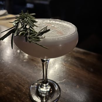 Ten Ten Room - Lady Luella - American Near Me - Sacramento, California