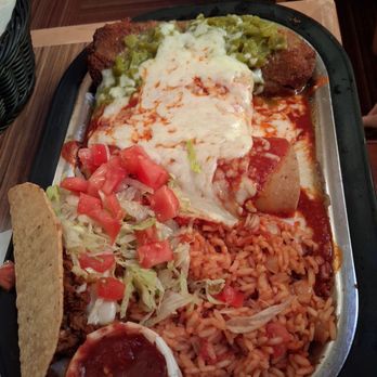 Tomasita's - Super Combo plate - New Mexican Cuisine Near Me - Santa Fe, New Mexico