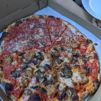 Pazzo - Hands down one of the best pizzas, not going to say what this is you should just try them all. - Pizza Near Me - San Carlos, California Pazzo - Hands down one of the best pizzas, not going to say what this is you should just try them all. - Pizza Near Me - San Carlos, California