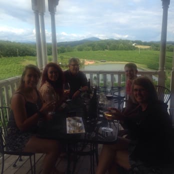 Frogtown - Beautiful afternoon with the family. - Wineries Near Me - Dahlonega, Georgia