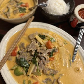 Silver Spoon Thai Restaurant - Thai Near Me - Chicago, Illinois Silver Spoon Thai Restaurant - Thai Near Me - Chicago, Illinois