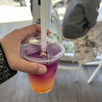 Cassetta - Lemonade and taro cappuccino - Coffee & Tea Near Me - Beverly Hills, California