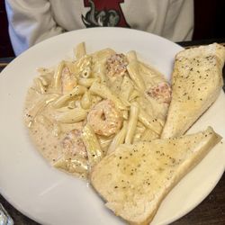Depalma's Italian Cafe - Alfredo w penne and shrimp