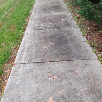 Superior Mobile Pressure Washing - Dirty sidewalk - Pressure Washers Near Me Superior Mobile Pressure Washing - Dirty sidewalk - Pressure Washers Near Me