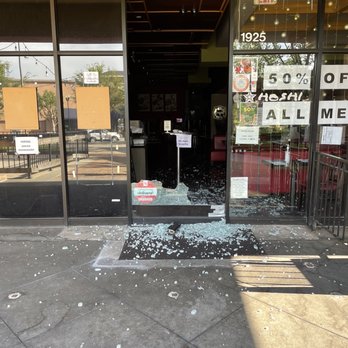 Hoshi Sushi - This is Sunday, June 26, 8:30AM. It appears they were broken into last night. Hopefully, some staff will see this ASAP. - Sushi Bars Near Me - Fullerton, California Hoshi Sushi - This is Sunday, June 26, 8:30AM. It appears they were broken into last night. Hopefully, some staff will see this ASAP. - Sushi Bars Near Me - Fullerton, California