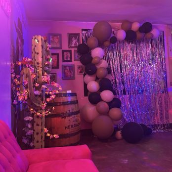 La Honky Tonk - Bars Near Me - San Antonio, Texas La Honky Tonk - Bars Near Me - San Antonio, Texas