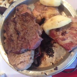 La Chola - Parrillada especial, las ubres no alcanzaron a salir en las fotos.. ups!