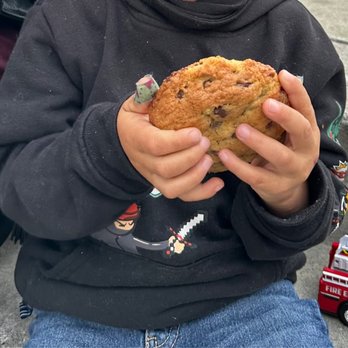 Cookies N Pints - Chocolate chip cookie - Ice Cream & Frozen Yogurt Near Me - Upland, California Cookies N Pints - Chocolate chip cookie - Ice Cream & Frozen Yogurt Near Me - Upland, California