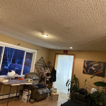 Top Notch Contractors - the living room of a home - General Contractors Near Me Top Notch Contractors - the living room of a home - General Contractors Near Me