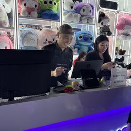Look at all the X-Large plushies!!!! Look at all the X-Large plushies!!!!