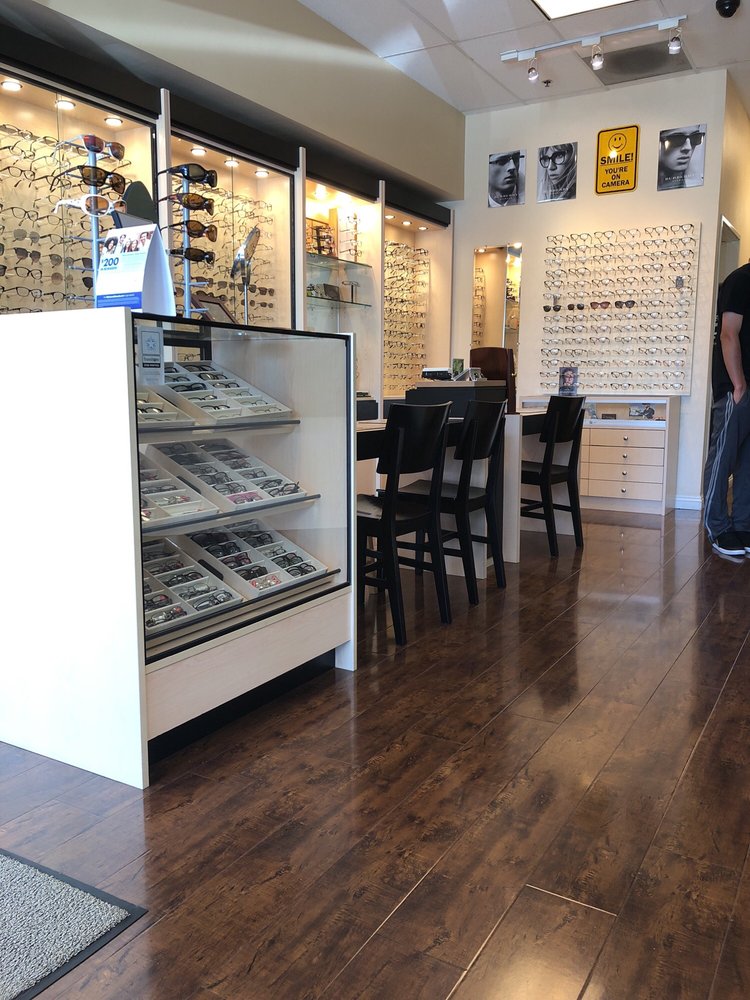 20/20 EYECARE CENTER OPTOMETRY 23 Photos & 77 Reviews Optometrists 2530 Bryan Ave, Tustin