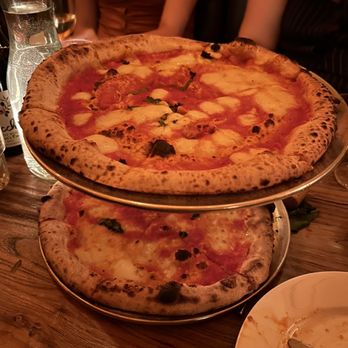 Ainslie Bowery - Margherita Pizza - Italian Near Me - New York, New York Ainslie Bowery - Margherita Pizza - Italian Near Me - New York, New York