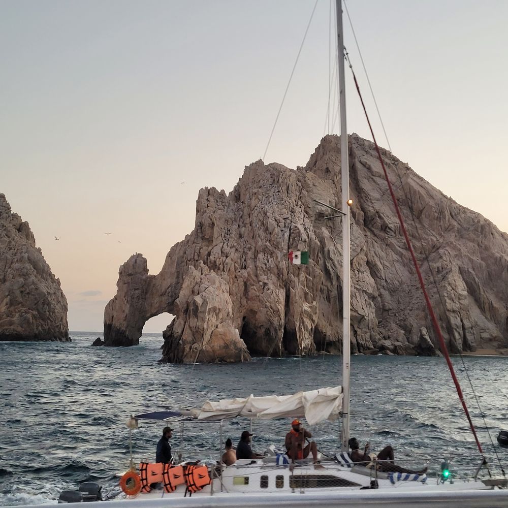 Cabo Wave - Boat Tours Near Me - Cabo San Lucas, BCS