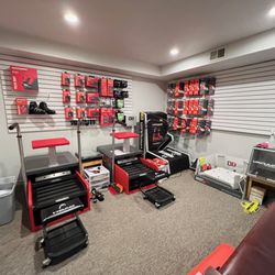 Saami Ski Shop - Boot Fittings and Custom Insoles Downstairs