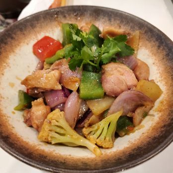 Yozi - 8th Ave - Clay pot chicken - Shanghainese Near Me - Brooklyn, New York