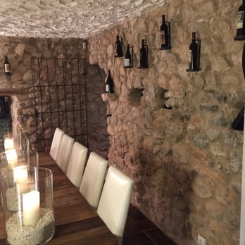 Es Moli - Wine cellar - Spanish Near Me - Sant Elm, PM