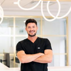Christopher Banks, DDS - Dupont Dental