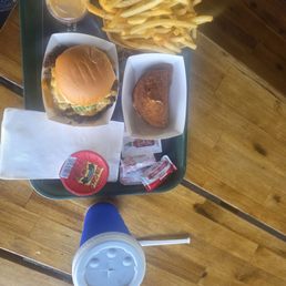 Space Jam Combo with Mozzarella Moon Sticks Space Jam Combo with Mozzarella Moon Sticks