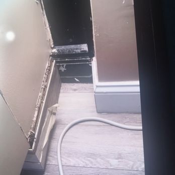 Best Western Springfield - Tape at the bottom of air conditioner - Hotels Near Me - Springfield, Virginia