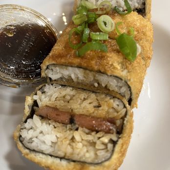 Da Kitchen Maui - Yum! Fried spam Musubi. - Hawaiian Near Me - Kihei, Hawaii Da Kitchen Maui - Yum! Fried spam Musubi. - Hawaiian Near Me - Kihei, Hawaii