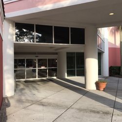 Bayshore Pointe Nursing and Rehab Center - Main Entry