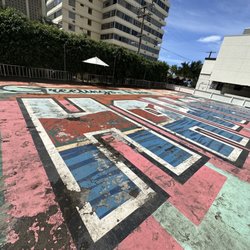 Greetings from Hawaii - A Giant Postcard