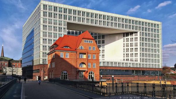 25hours Hotel Hamburg Altes Hafenamt by null
