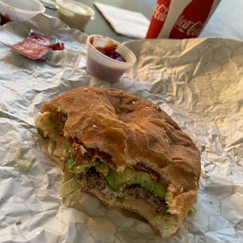 Broiler Bay - Hamburger ($10: $5.49 for the burger [patty, lettuce, tomato and onions] + $4.50 for bacon and avocado addition) - Burgers Near Me - Bellevue, Washington