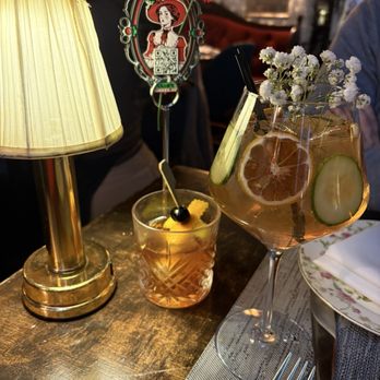 Lillie's Victorian Establishment - Humphrey Bogart and S i o u x s i e S i o u x - Bars Near Me - New York, New York Lillie's Victorian Establishment - Humphrey Bogart and S i o u x s i e S i o u x - Bars Near Me - New York, New York