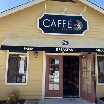Caffé Mezzaluna - Breakfast & Brunch Near Me - Half Moon Bay, California