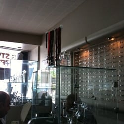 A Style Site Opticians - Plenty of choices & excellent service