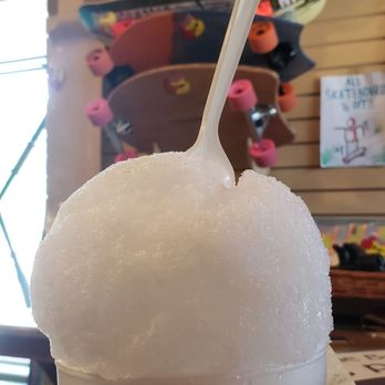 Good-2-Go Food & Fun - ows an ice cream sundae - Fast Food Near Me - Sunriver, Oregon