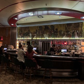 The Queen Mary - Hotels Near Me - Long Beach, California The Queen Mary - Hotels Near Me - Long Beach, California