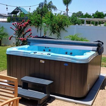 Cal Spas - Spa looks good - Hot Tub & Pool Near Me - Pomona, California