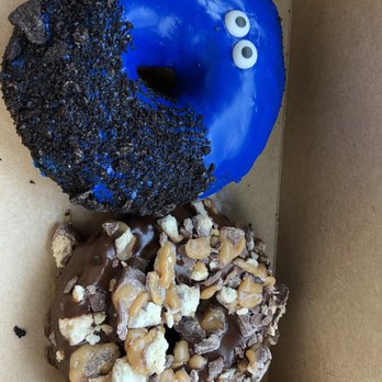 Hurts Donut - Donuts Near Me - West Des Moines, Iowa Hurts Donut - Donuts Near Me - West Des Moines, Iowa