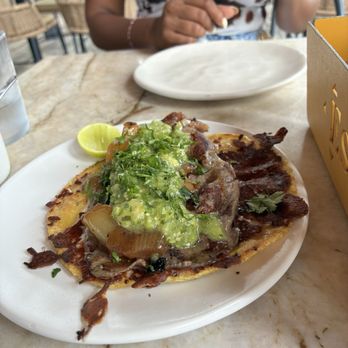 Este - Wagyu tacos - Seafood Near Me - Austin, Texas