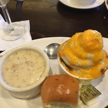 Irish Wolfhound - Sheppard's pie and seafood chowder - Irish Near Me - Surprise, Arizona Irish Wolfhound - Sheppard's pie and seafood chowder - Irish Near Me - Surprise, Arizona