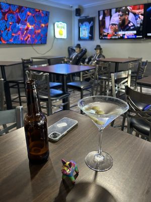 Tony P's Park Ave Bar & Grill by null
