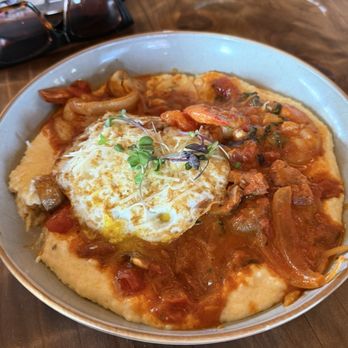 The Hideout Kitchen - Shrimp and grit - New American Near Me - Lafayette, California The Hideout Kitchen - Shrimp and grit - New American Near Me - Lafayette, California