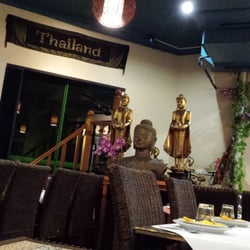 Jai Dee Thai Restaurant - Book first to be safe!