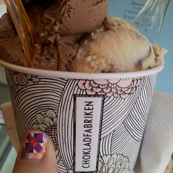Chokladfabriken - Tiramisu, kaffeglass, and manjariglass - Desserts Near Me - Stockholm, Alberta Chokladfabriken - Tiramisu, kaffeglass, and manjariglass - Desserts Near Me - Stockholm, Alberta