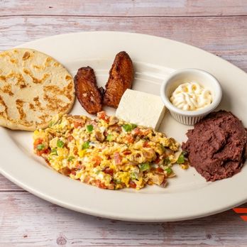 La Carreta salvadoreña - Salvadoran Near Me - Boca Raton, Florida La Carreta salvadoreña - Salvadoran Near Me - Boca Raton, Florida