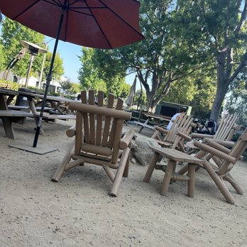 Belching Beaver Pub 980 - Outdoor patio - Brewpubs Near Me - Vista, California Belching Beaver Pub 980 - Outdoor patio - Brewpubs Near Me - Vista, California